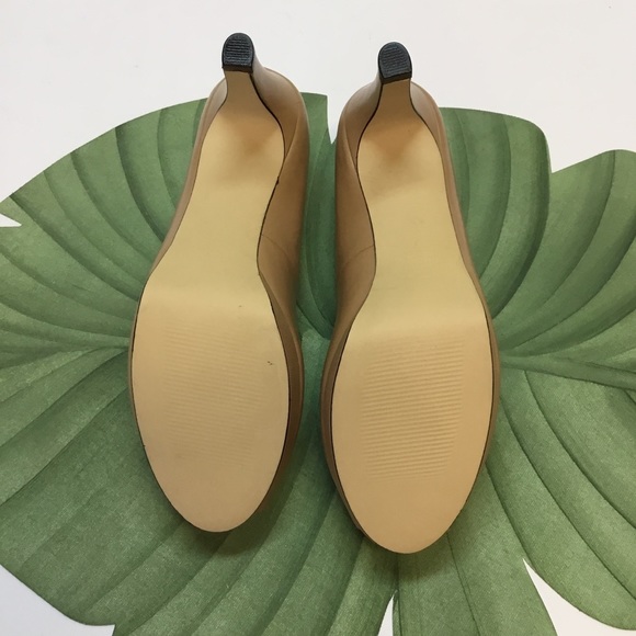 New Neutral Pumps.  Ros Hommerson - Picture 7 of 7